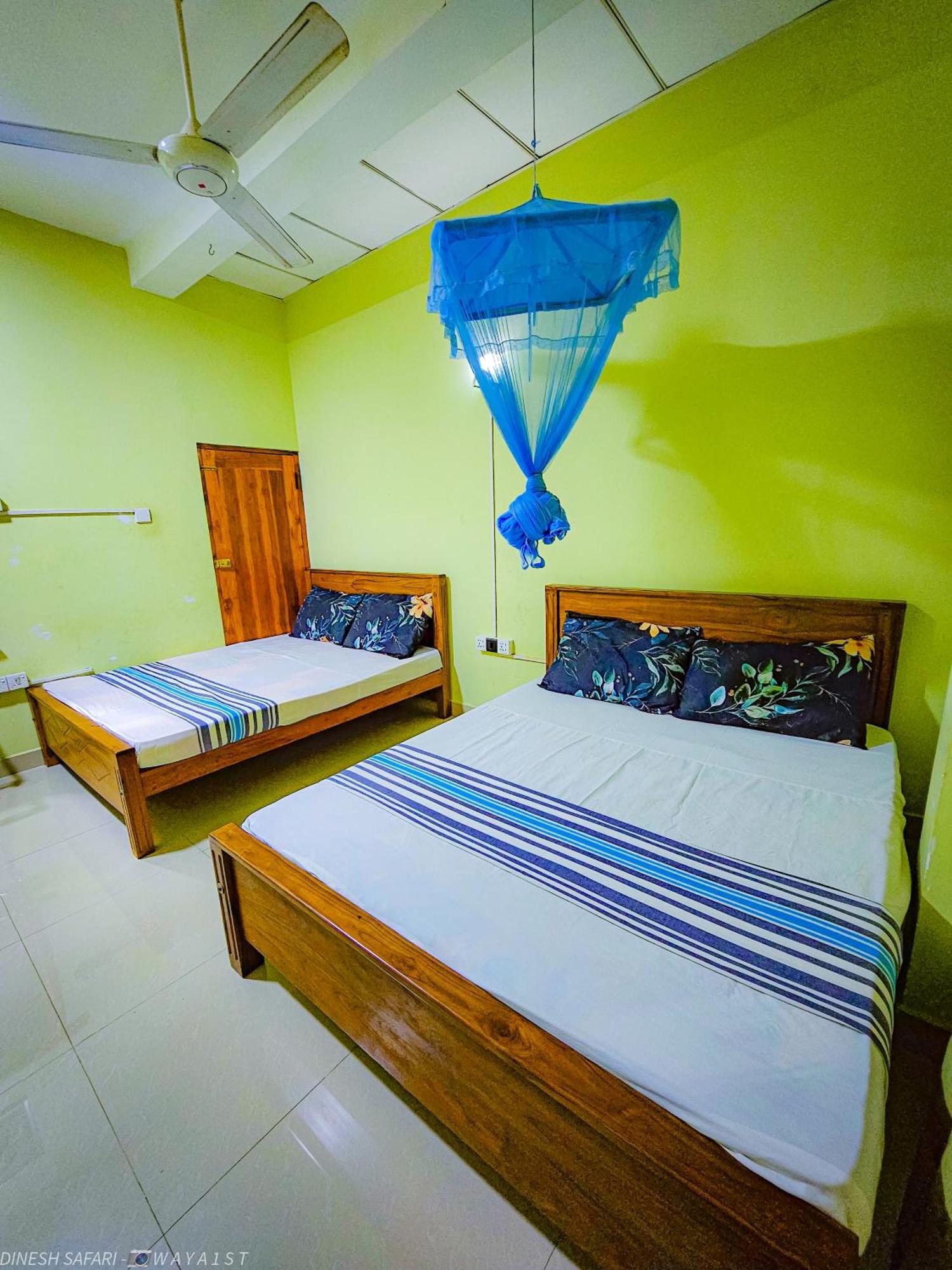 Dinesh Safari Homestay Udawalawe Buitenkant foto